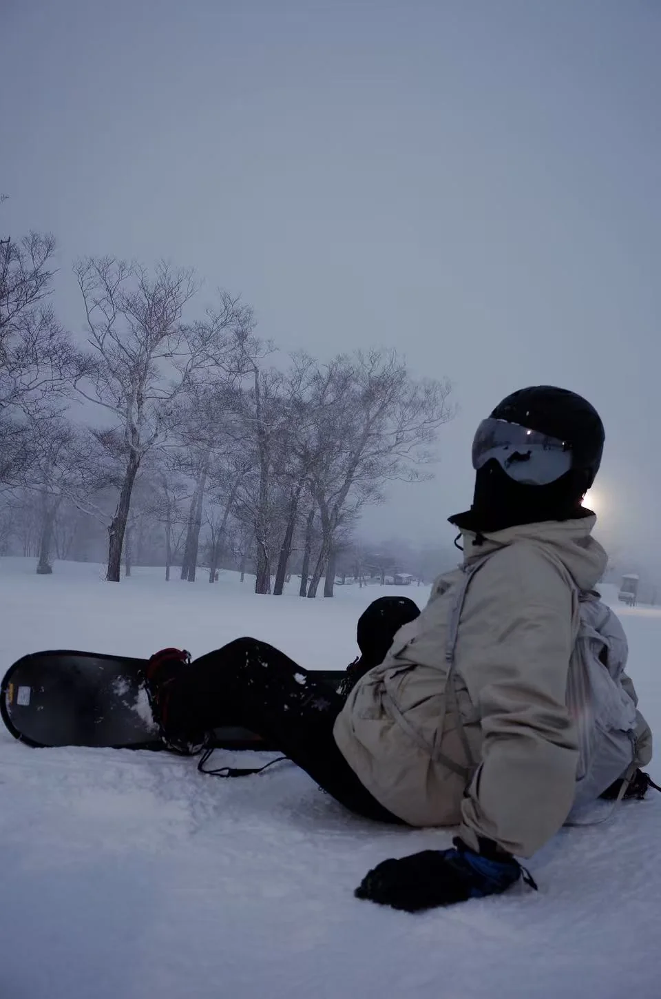 滑雪 · 傍晚的雪场
